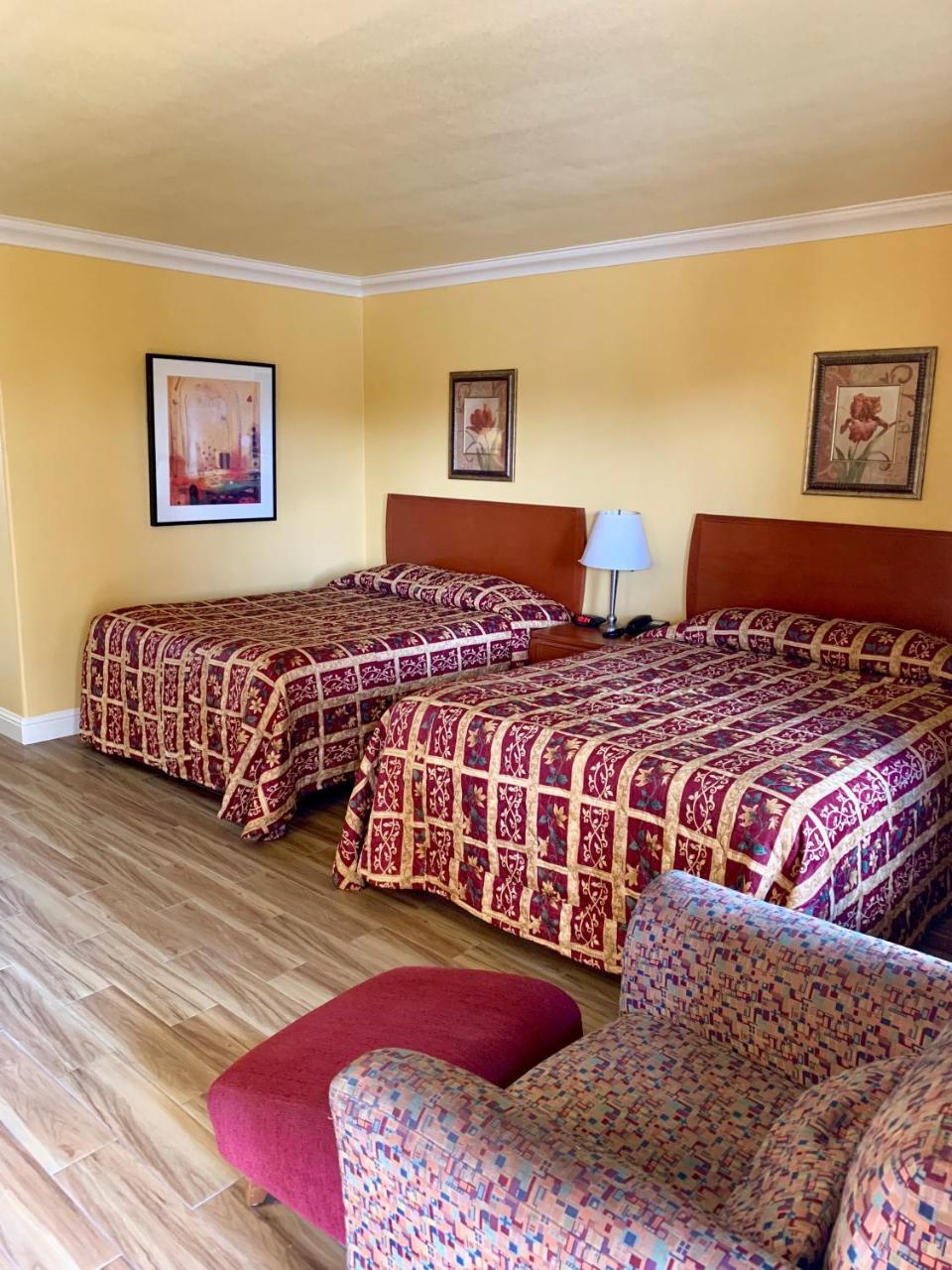 Town & Country Motel Livingston Eksteriør billede